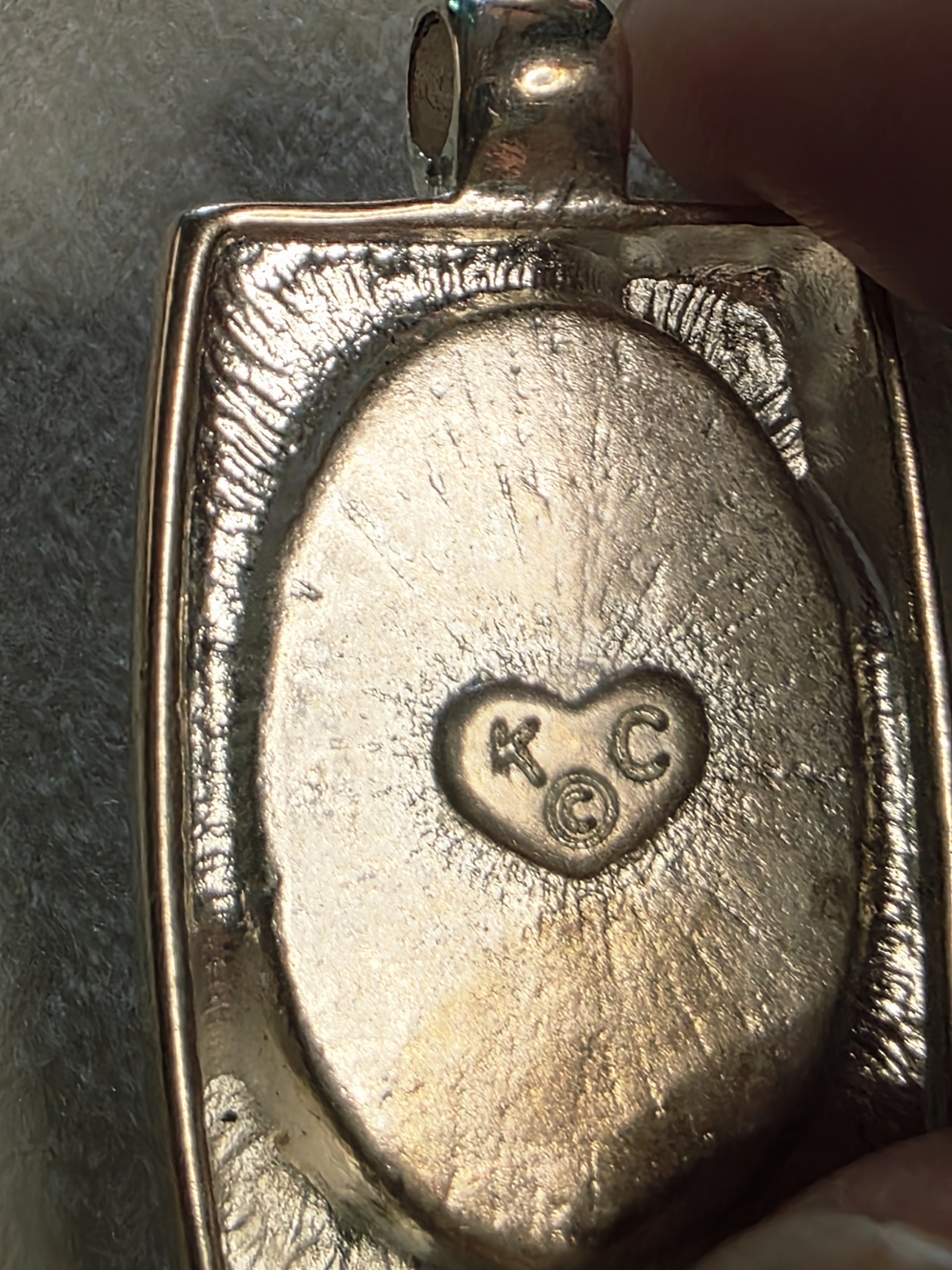 Kenneth Cole Vintage Pendant with Bluish Gray Oval Stone Silver Tone - Picture 4 of 4